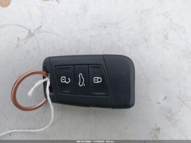 43733965 :رقم المزاد ، 3VWCB7BU4KM240391 vin ، 2019 Volkswagen Jetta 1.4t R-line/1.4t S/1.4t Se مزاد بيع