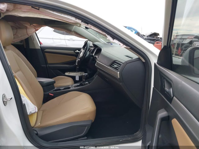 43733965 :رقم المزاد ، 3VWCB7BU4KM240391 vin ، 2019 Volkswagen Jetta 1.4t R-line/1.4t S/1.4t Se مزاد بيع