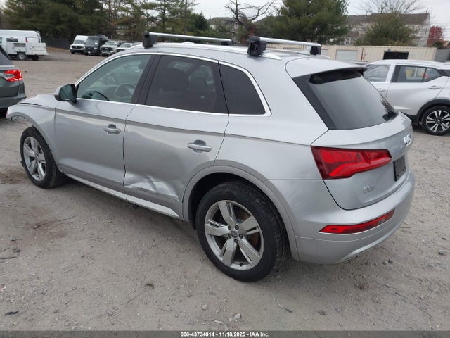 2019 AUDI Q5 WA1ANAFY0K2024227 Photo 2