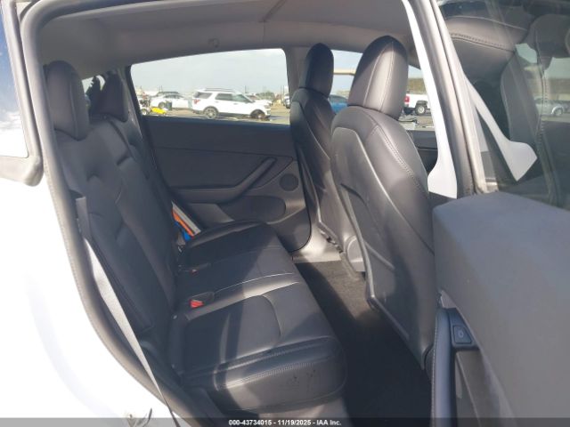 2021 TESLA MODEL Y 5YJYGDEE2MF141489 Photo 7
