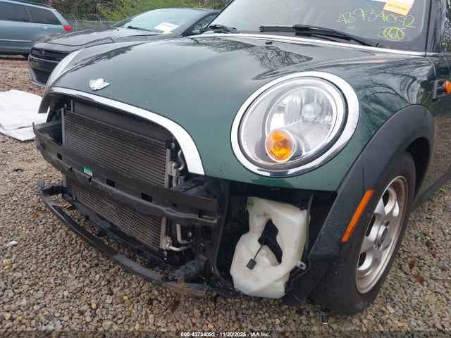 2014 MINI CLUBMAN WMWZF3C57ET493001 Photo 5