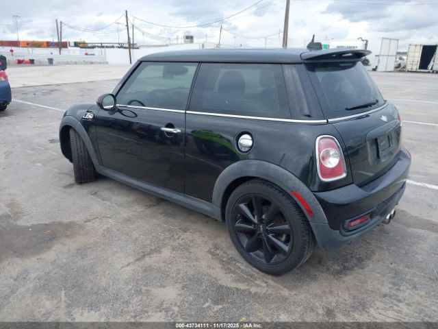 2012 MINI COOPER S WMWSV3C50CTY19948 Photo 2