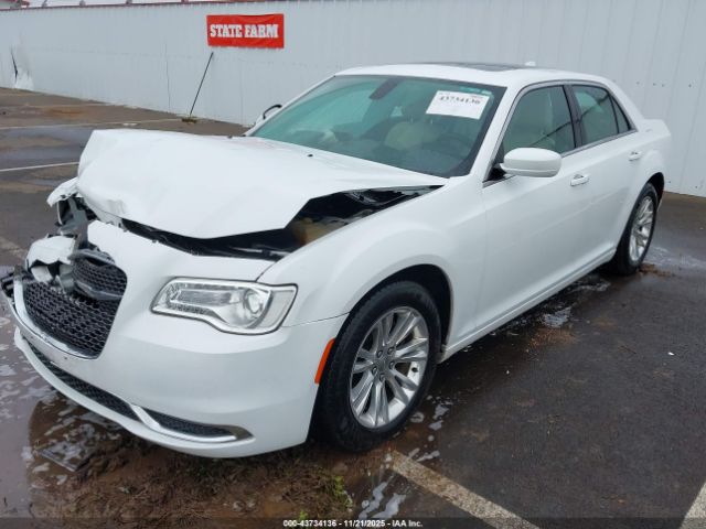 2017 CHRYSLER 300 2C3CCAAG2HH630846 Photo 1