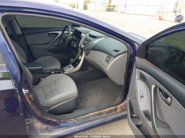 2011 HYUNDAI ELANTRA 5NPDH4AE4BH058713 Photo 4