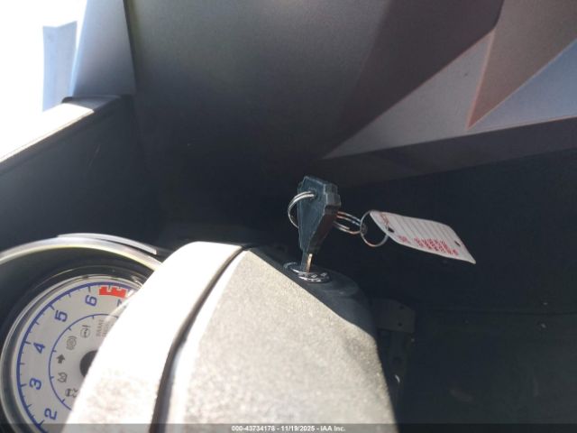 2018 POLARIS SLINGSHOT 57XAAPFA2J8127501 Photo 10