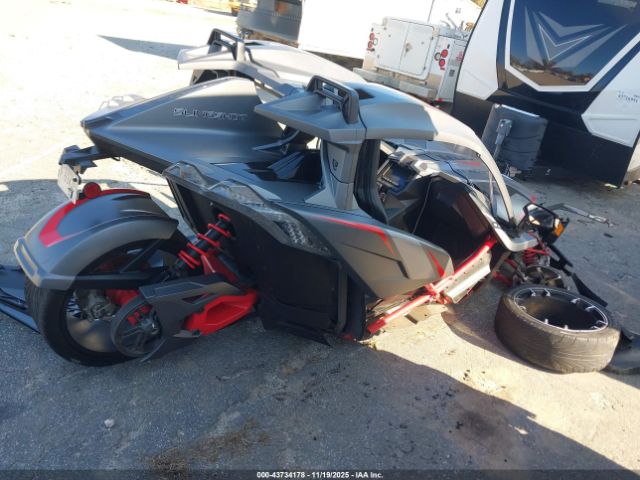 2018 POLARIS SLINGSHOT 57XAAPFA2J8127501 Photo 3