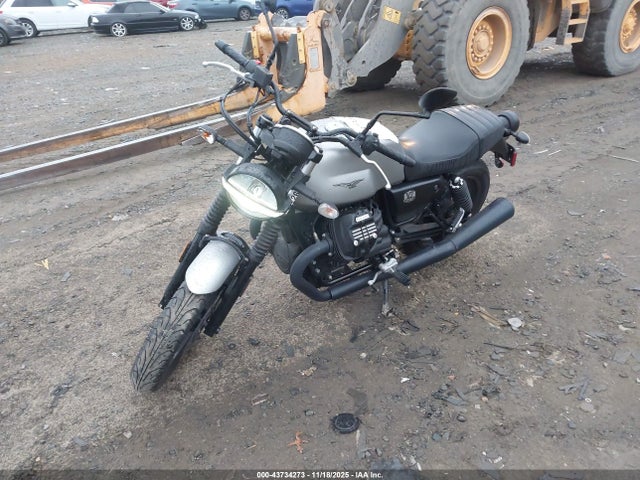 2022 MOTO GUZZI V7 ZGUKZUA07NM000904 Photo 1