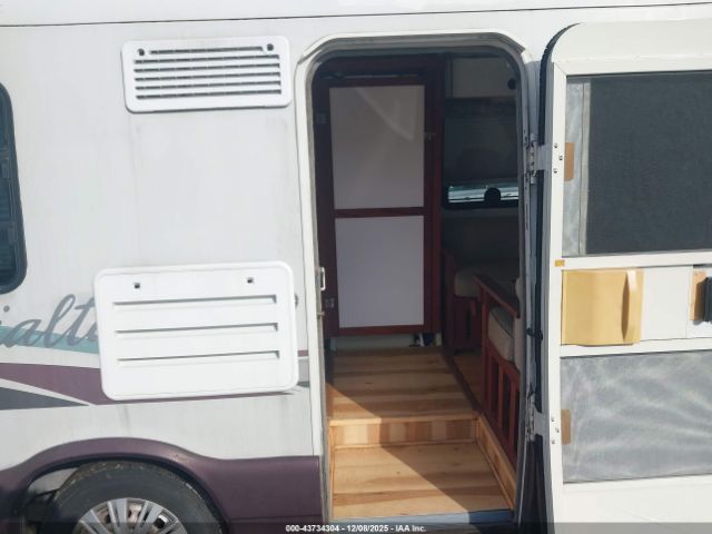 2000 VOLKSWAGEN EUROVAN WV3AH4705YH042409 Photo 7