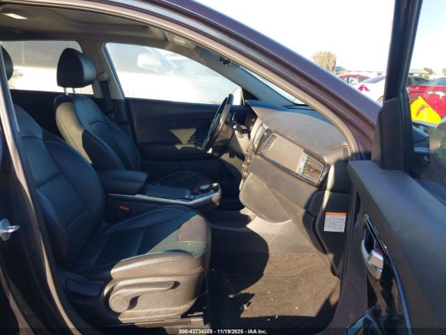 2019 KIA NIRO EV KNDCE3LG3K5028714 Photo 4