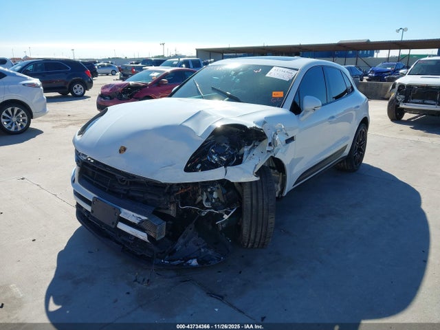 2024 PORSCHE MACAN WP1AA2A52RLB02725 Photo 1