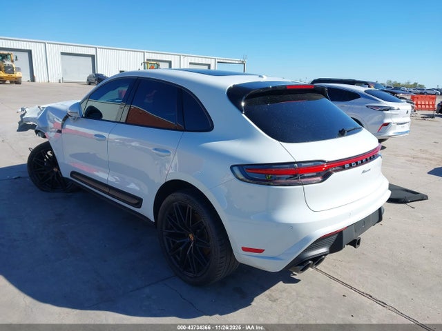 2024 PORSCHE MACAN WP1AA2A52RLB02725 Photo 2