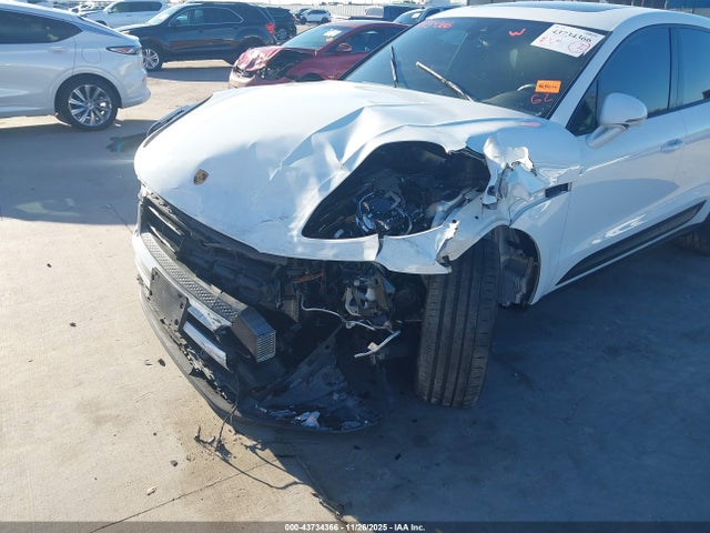 2024 PORSCHE MACAN WP1AA2A52RLB02725 Photo 5