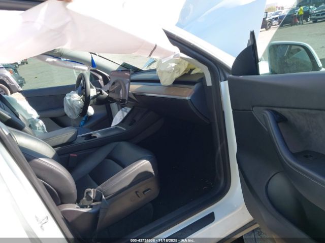 2022 TESLA MODEL Y 7SAYGDEF1NF337257 Photo 4