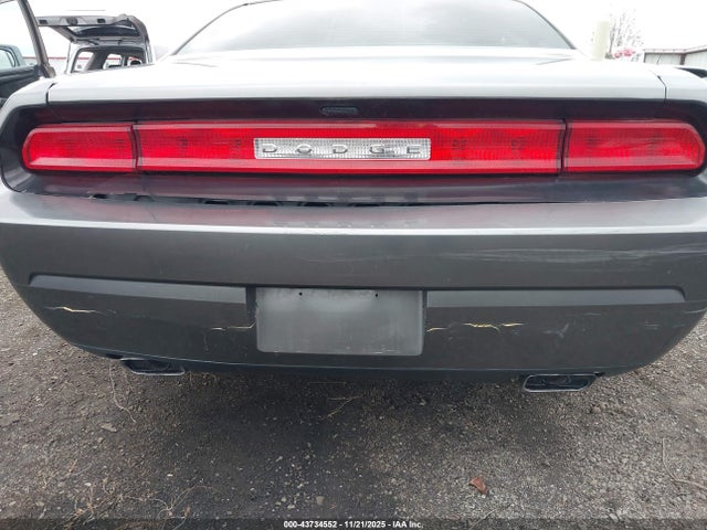 43734552 :رقم المزاد ، 2B3CJ4DG9BH588148 vin ، 2011 Dodge Challenger مزاد بيع
