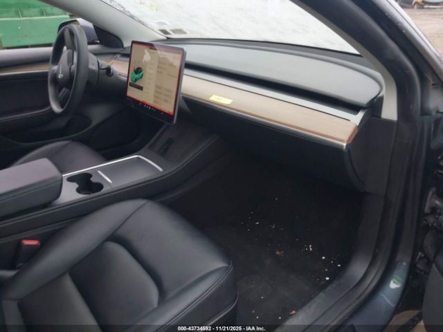 2023 TESLA MODEL 3 5YJ3E1EA5PF395794 Photo 4