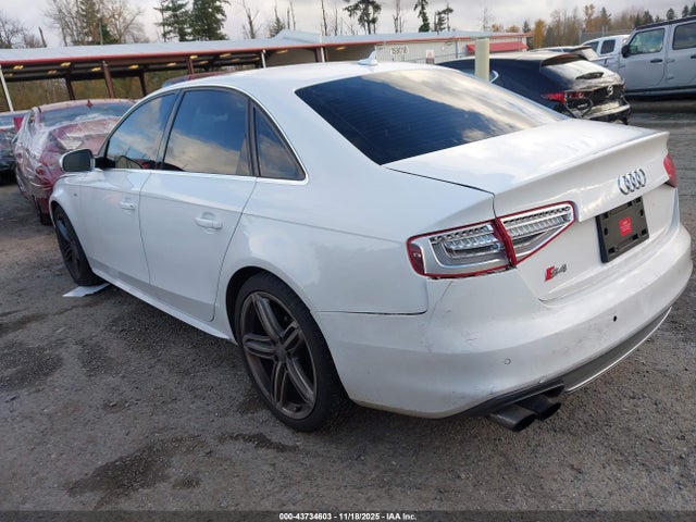 2013 AUDI S4 WAUKGAFL8DA128317 Photo 2