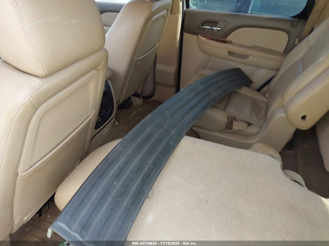 Продаж на аукціоні авто 2011 Chevrolet Tahoe Ltz, vin: 1GNSKCE02BR284945, номер лоту: 43734628