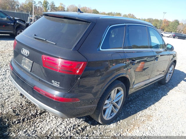 2018 AUDI Q7 WA1VAAF7XJD008687 Photo 3