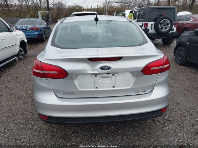 2015 Ford Focus Se მანქანა იყიდება აუქციონზე, vin: 1FADP3F20FL356002, აუქციონის ნომერი: 43734745