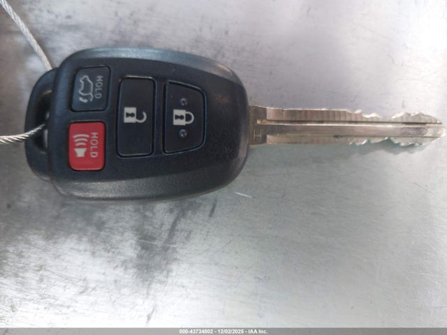 Toyota Rav4 Xle 2016 JTMWFREV5GJ093782 Image 11