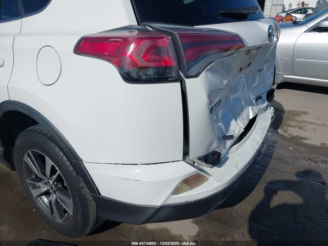 Toyota Rav4 Xle 2016 JTMWFREV5GJ093782 Image 17