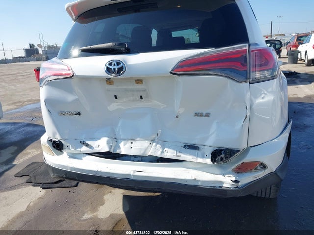Toyota Rav4 Xle 2016 JTMWFREV5GJ093782 Image 6