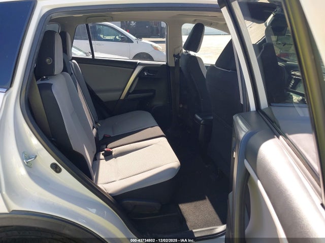 Toyota Rav4 Xle 2016 JTMWFREV5GJ093782 Image 8