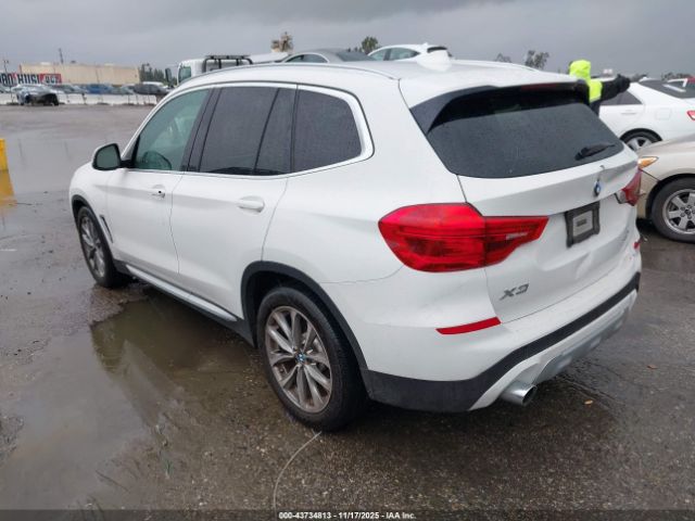 2019 BMW X3 5UXTR7C51KLF35960 Photo 2