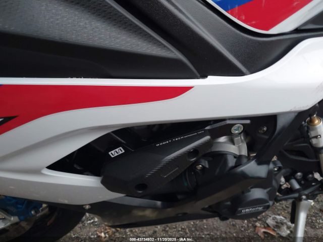 2022 BMW S 1000 WB10E230XN6G02773 Photo 8