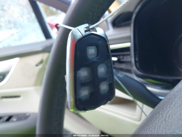 2017 CADILLAC XT5 1GYKNBRS5HZ217040 Photo 10