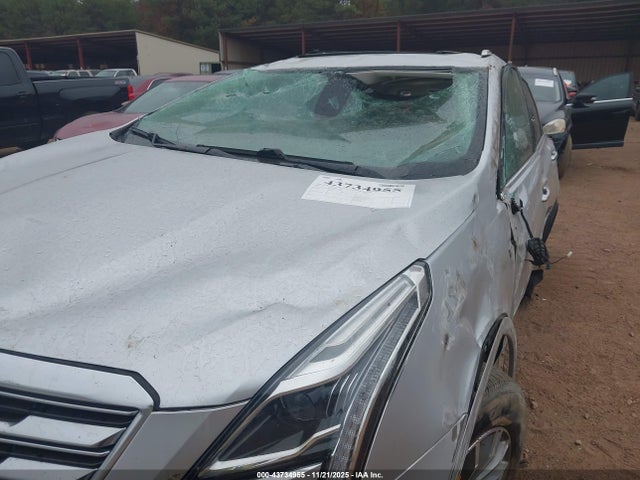 2017 CADILLAC XT5 1GYKNBRS5HZ217040 Photo 5