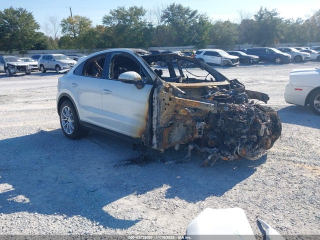 2024 PORSCHE CAYENNE COUPE WP1BA2AY3RDA51325 Photo 0