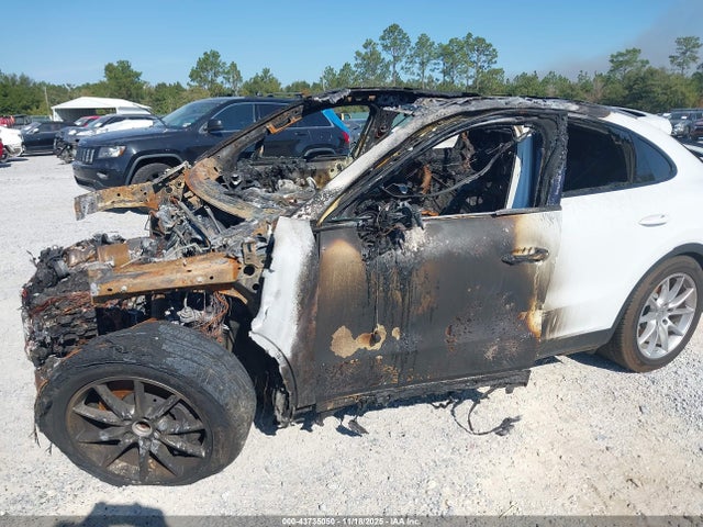 2024 PORSCHE CAYENNE COUPE WP1BA2AY3RDA51325 Photo 5