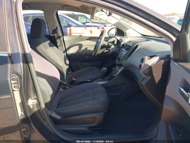 1G1JC5SH1E4234426 Chevrolet Sonic Lt Auto