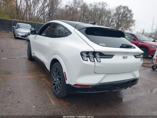Продаж на аукціоні авто 2023 Ford Mustang Mach-e Gt, vin: 3FMTK4SX9PMA45594, номер лоту: 43735102