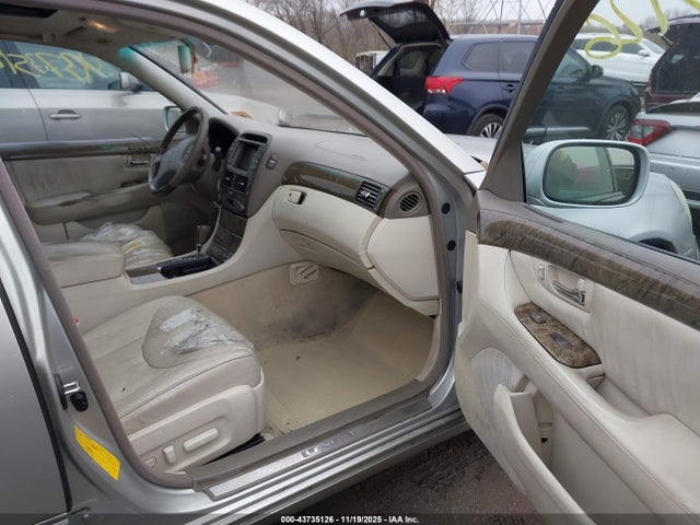 2002 LEXUS LS 430 JTHBN30F420090089 Photo 4