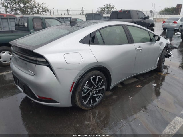 JTDACACU8T3061759 Toyota Prius Plug-in Hybrid Xse