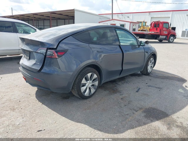 2023 TESLA MODEL Y 7SAYGDEE2PA058049 Photo 3