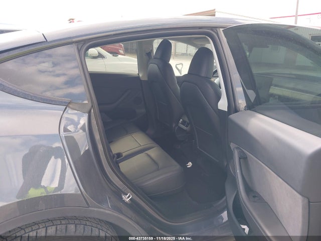 2023 TESLA MODEL Y 7SAYGDEE2PA058049 Photo 7