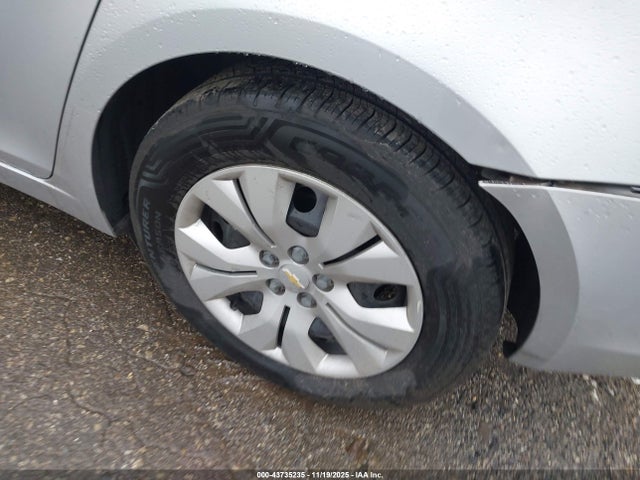 1G1PA5SG6E7458412 Chevrolet Cruze Ls Auto