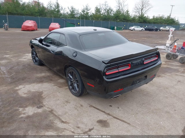 2021 DODGE CHALLENGER 2C3CDZKGXMH624314 Photo 2