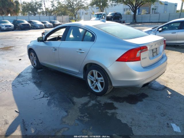 2014 VOLVO S60 YV1612FS8E1299258 Photo 2