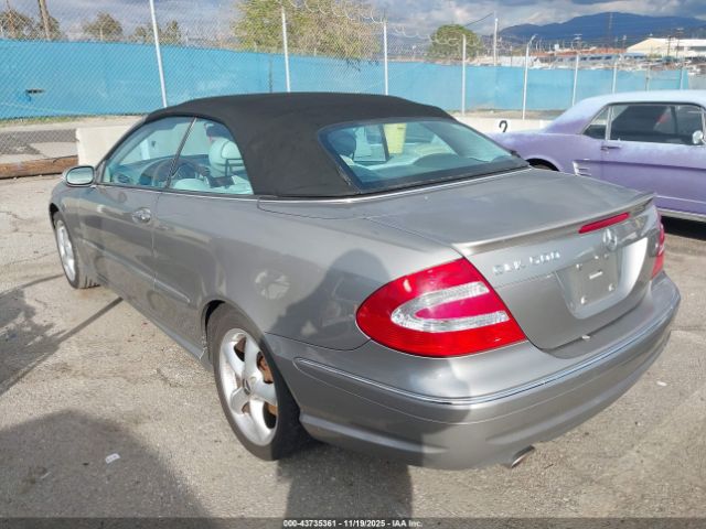 2005 MERCEDES-BENZ CLK 500 WDBTK75G05T049936 Photo 2