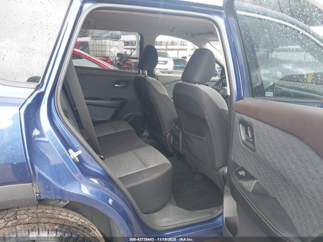 JN8AT3BA6MW008274 Nissan Rogue Sv Fwd