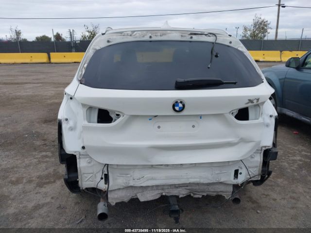 2016 BMW X1 WBXHT3C30GP884866 Photo 5