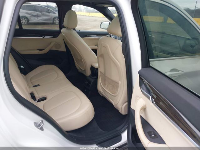 2016 BMW X1 WBXHT3C30GP884866 Photo 7