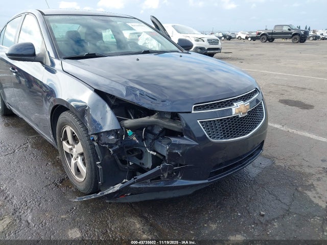 1G1PC5SB1E7141927 Chevrolet Cruze 1lt Auto