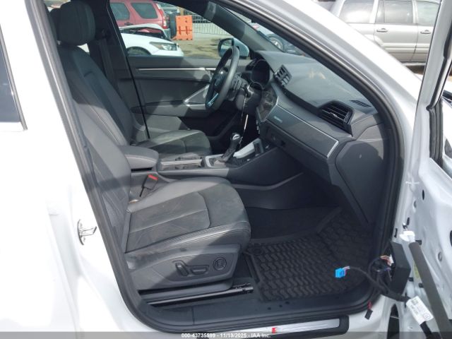 2024 AUDI Q3 WA1DECF37R1084843 Photo 4