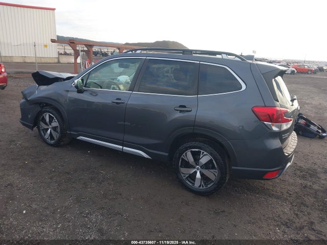 2021 SUBARU FORESTER JF2SKAXC5MH559805 Photo 2