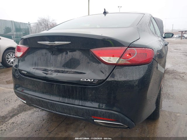 2016 Chrysler 200 S მანქანა იყიდება აუქციონზე, vin: 1C3CCCDG4GN130717, აუქციონის ნომერი: 43735644